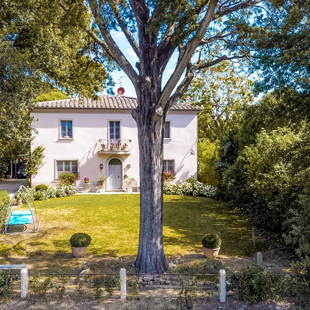 Charming Villa in Tuscany Countryside, Foiano della Chiana