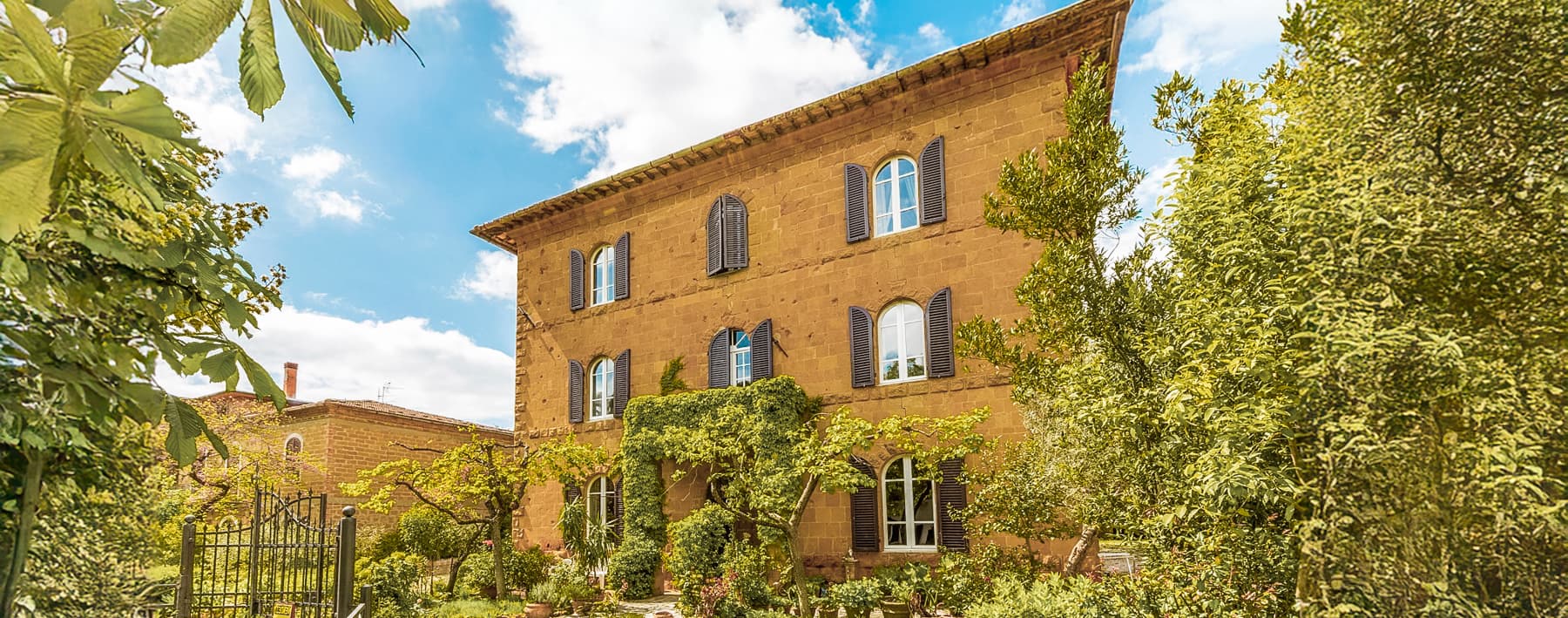 Historic Villa with Garden in Pienza, Tuscany
