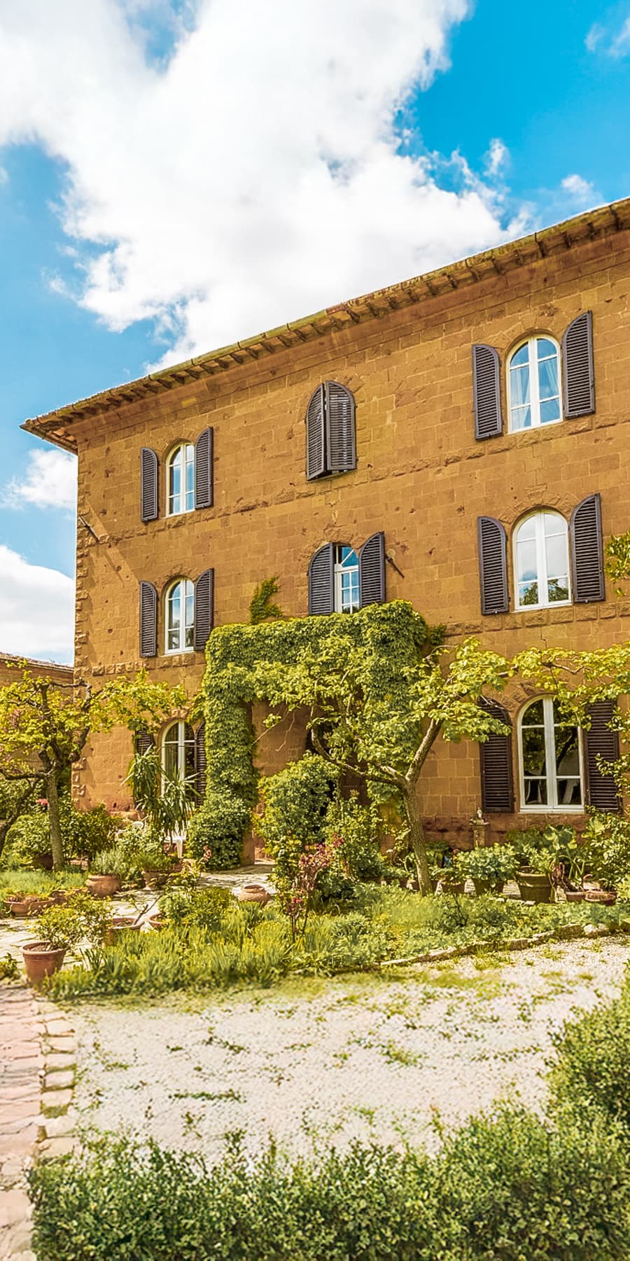 Historic Villa with Garden in Pienza, Tuscany