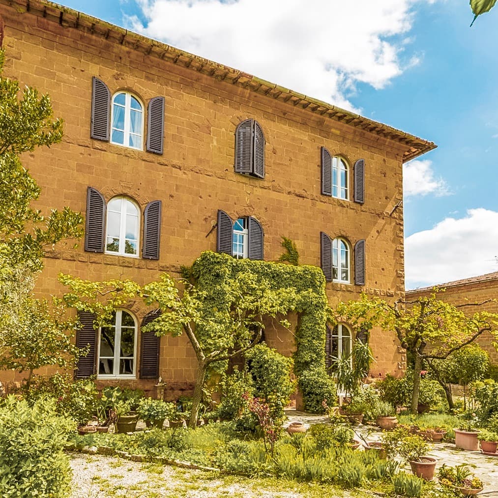 Historic Villa with Garden in Pienza, Tuscany
