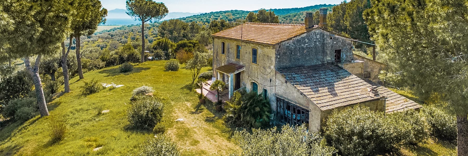 Casale da ristrutturare con 13 ettari uliveto, Orbetello