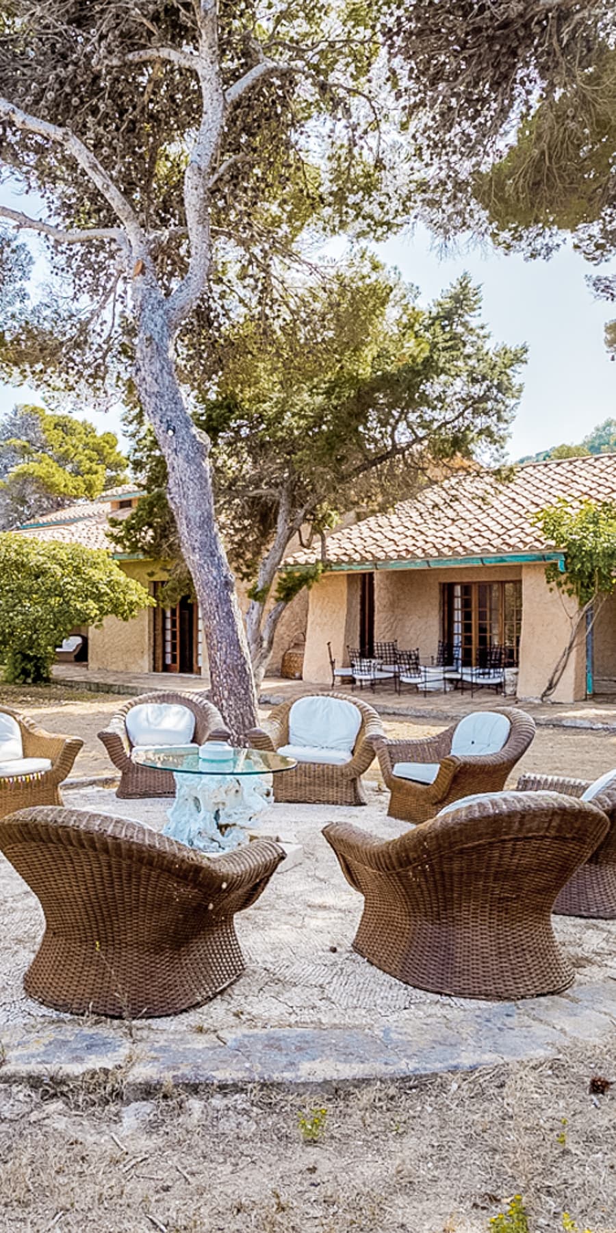 Villa with Private Garden in Tuscan Marine Archipelago