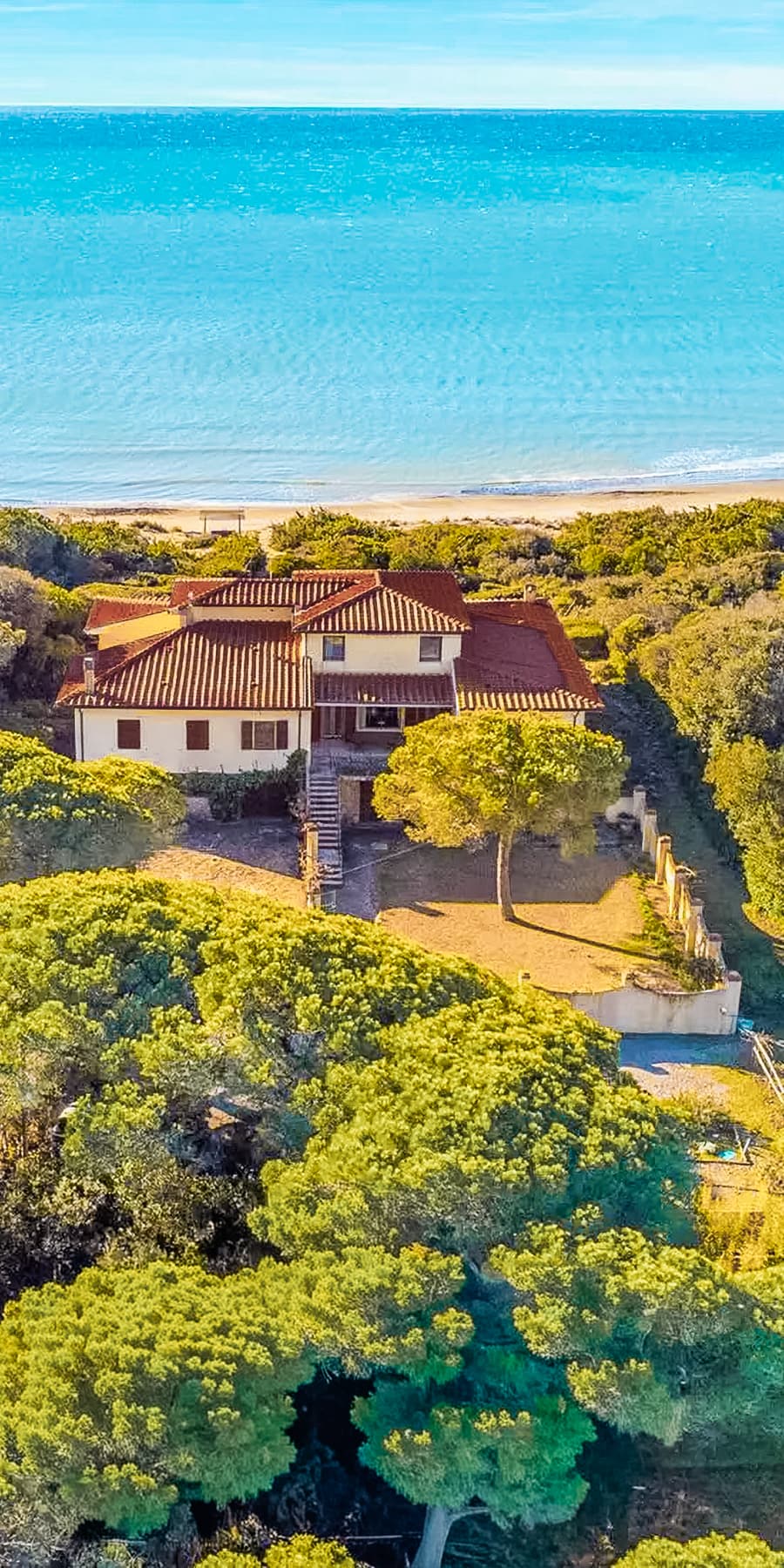 Villa esclusiva sulla spiaggia a Castiglione della Pescaia