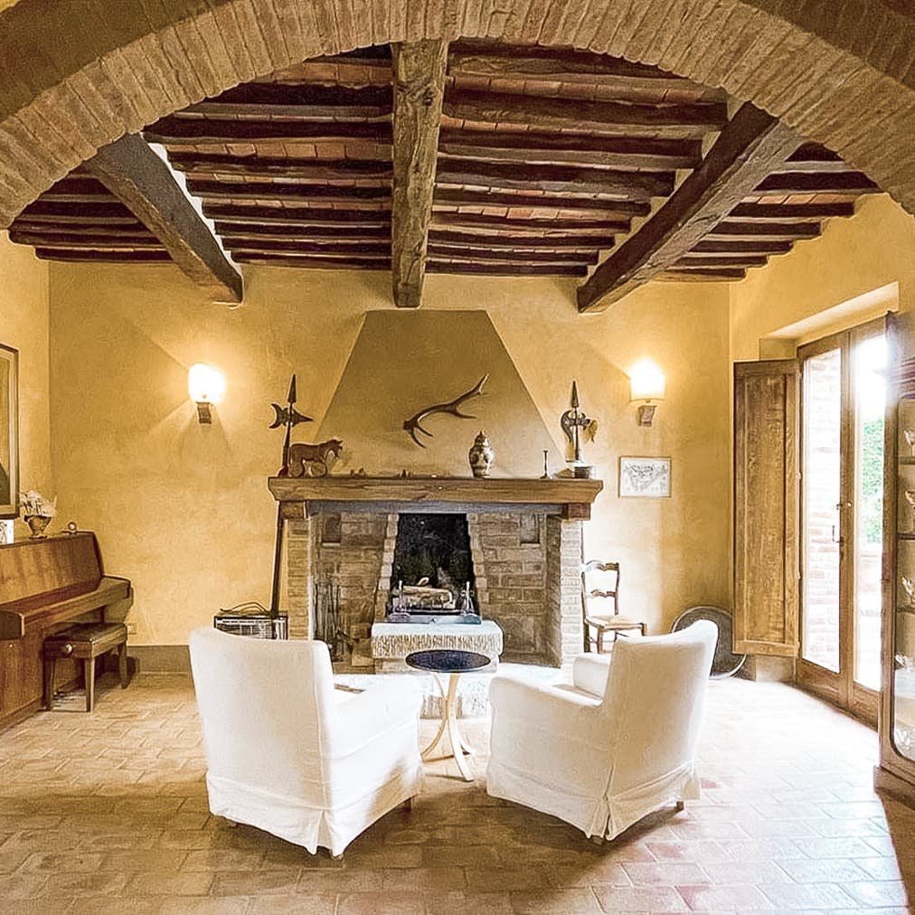 Charming Rustic Farmhouse in Cortona, Tuscany