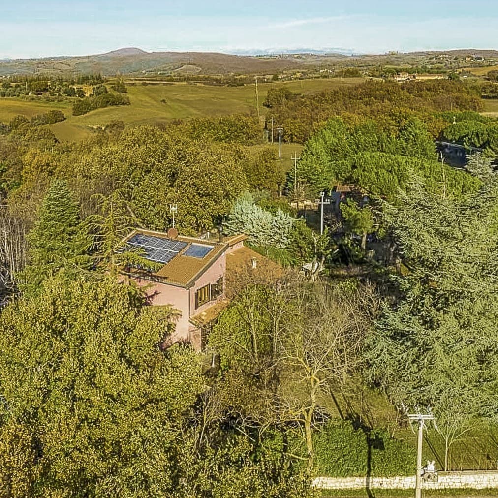 Charming Villa for Sale Near Pienza, Tuscany