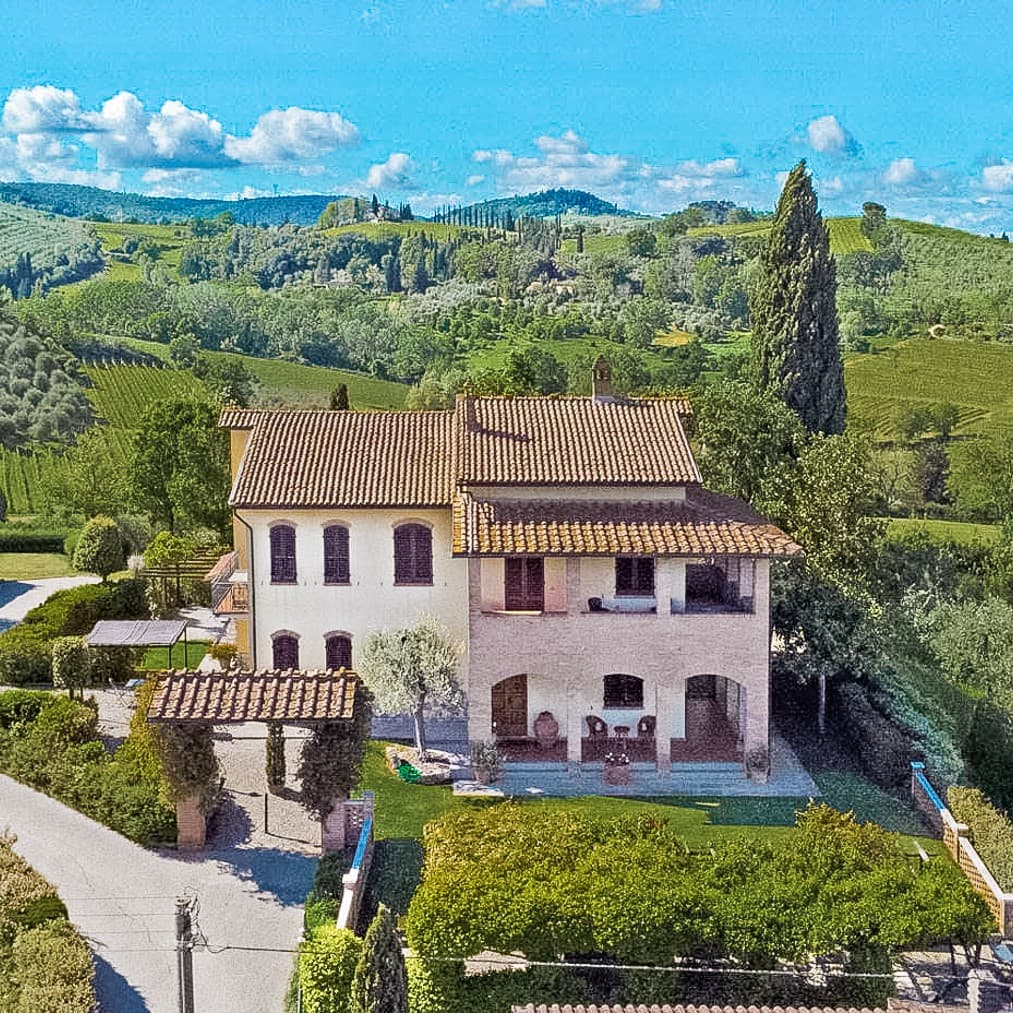 Stunning Villa with Pool in San Gimignano, Tuscany