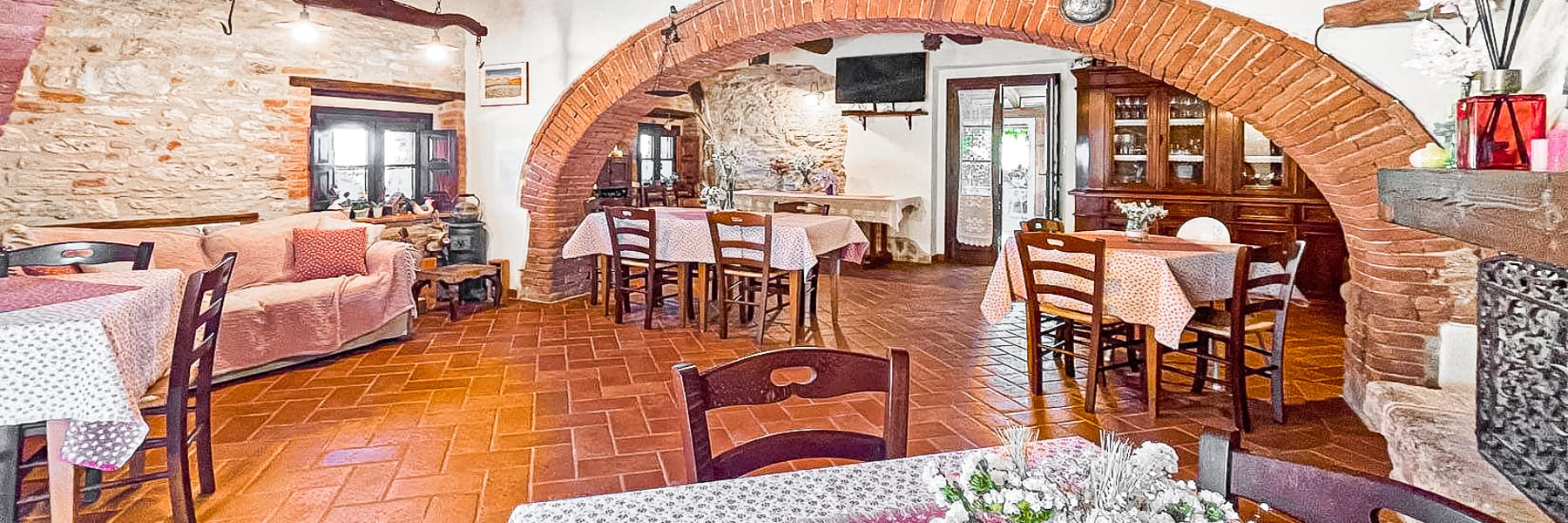 Rustic Country House with Pool in Tuscany, Rapolano Terme