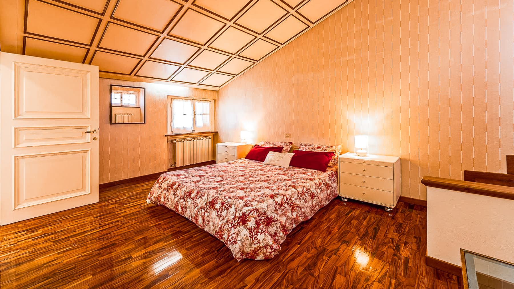Big Image 24
