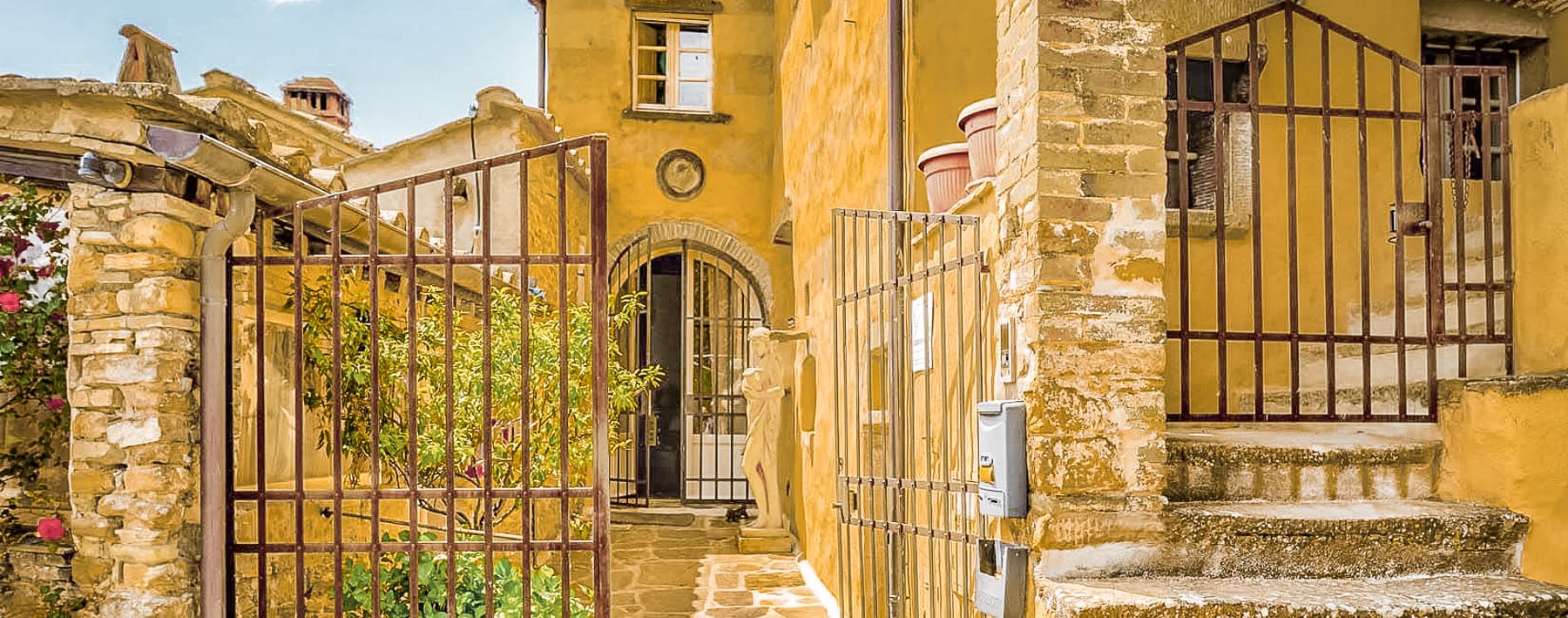 Casale ristrutturato con piscina nel cuore della Toscana