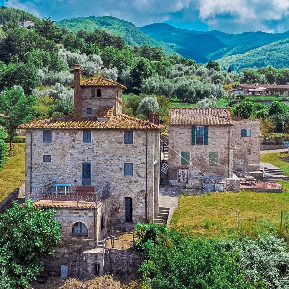 Casale con giardino e piscina a Reggello, Toscana
