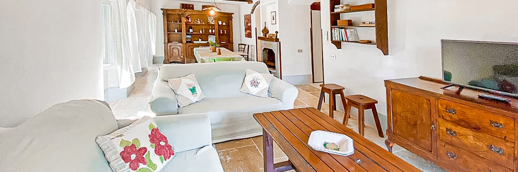 Casale con Piscina nel Cuore della Toscana
