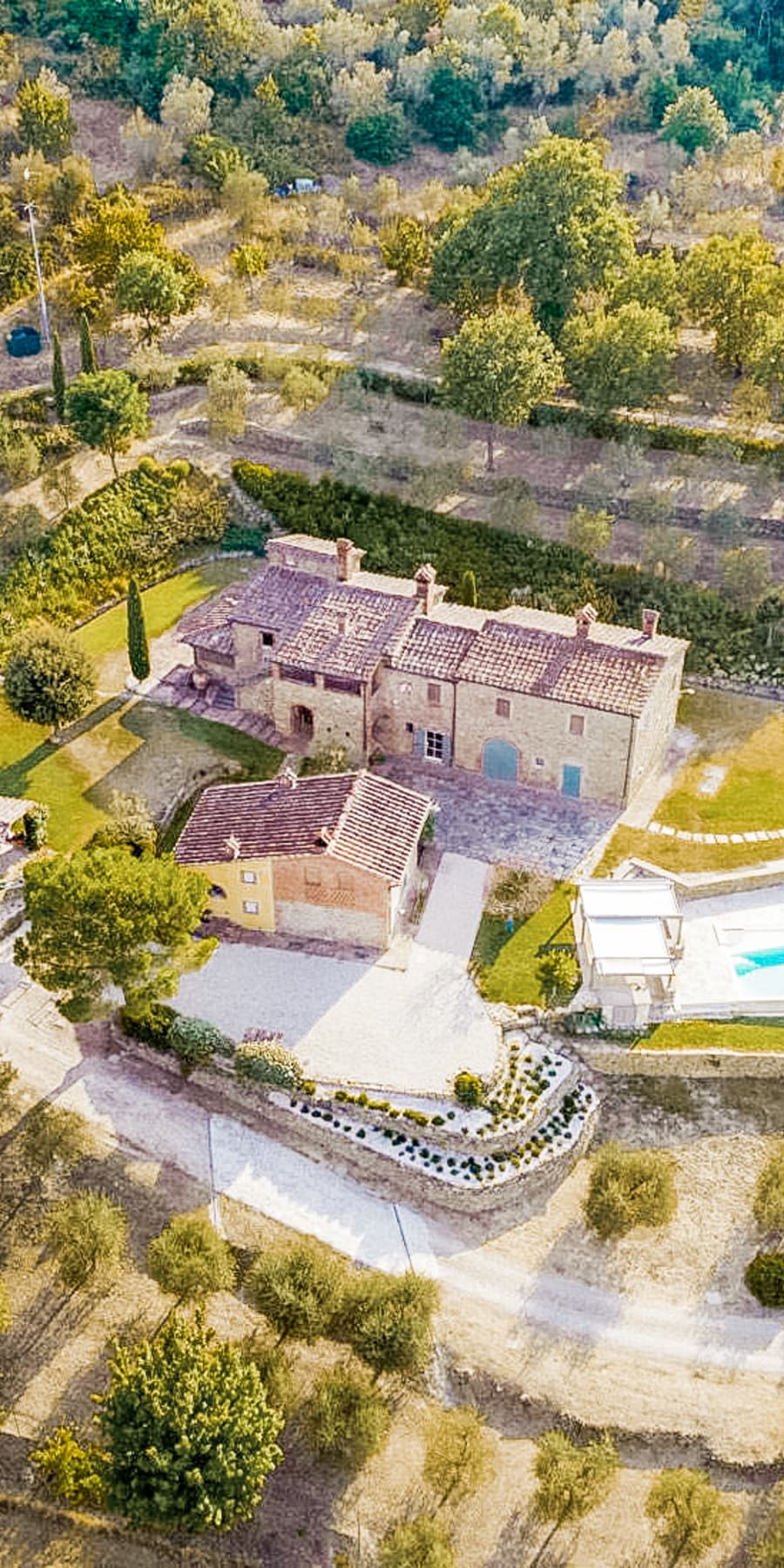 Casale con Piscina e Uliveti nel Cuore della Toscana