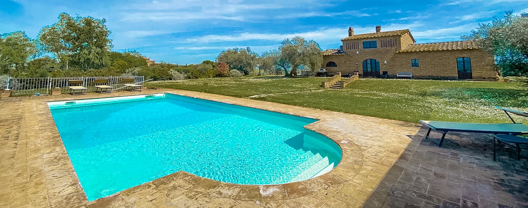 Casale con Piscina nel Cuore della Toscana, a Cortona