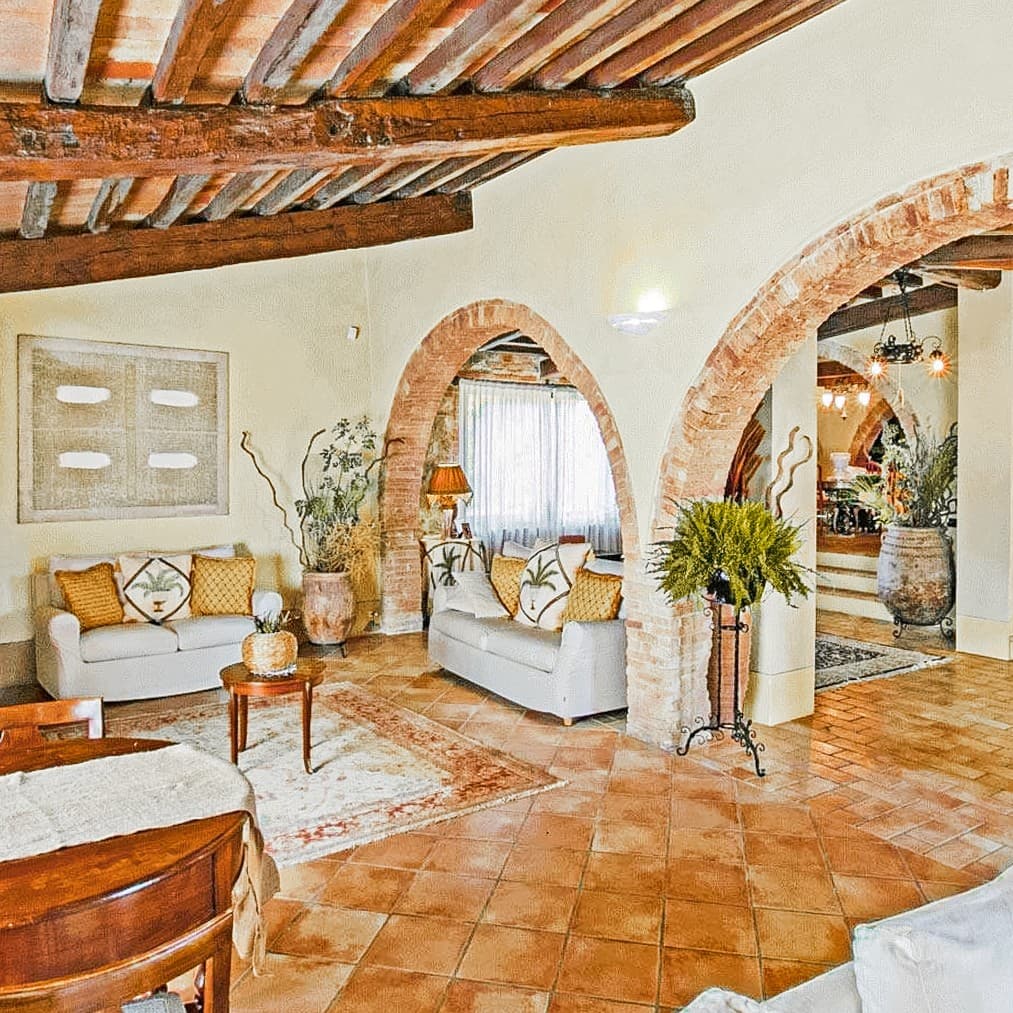 Rustic Country House in Charming Sarteano, Tuscany