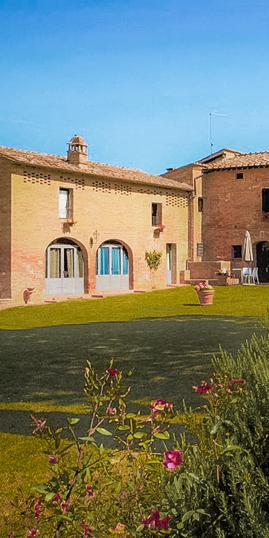 Rustic Farmhouse in Siena, Tuscany with Pool
