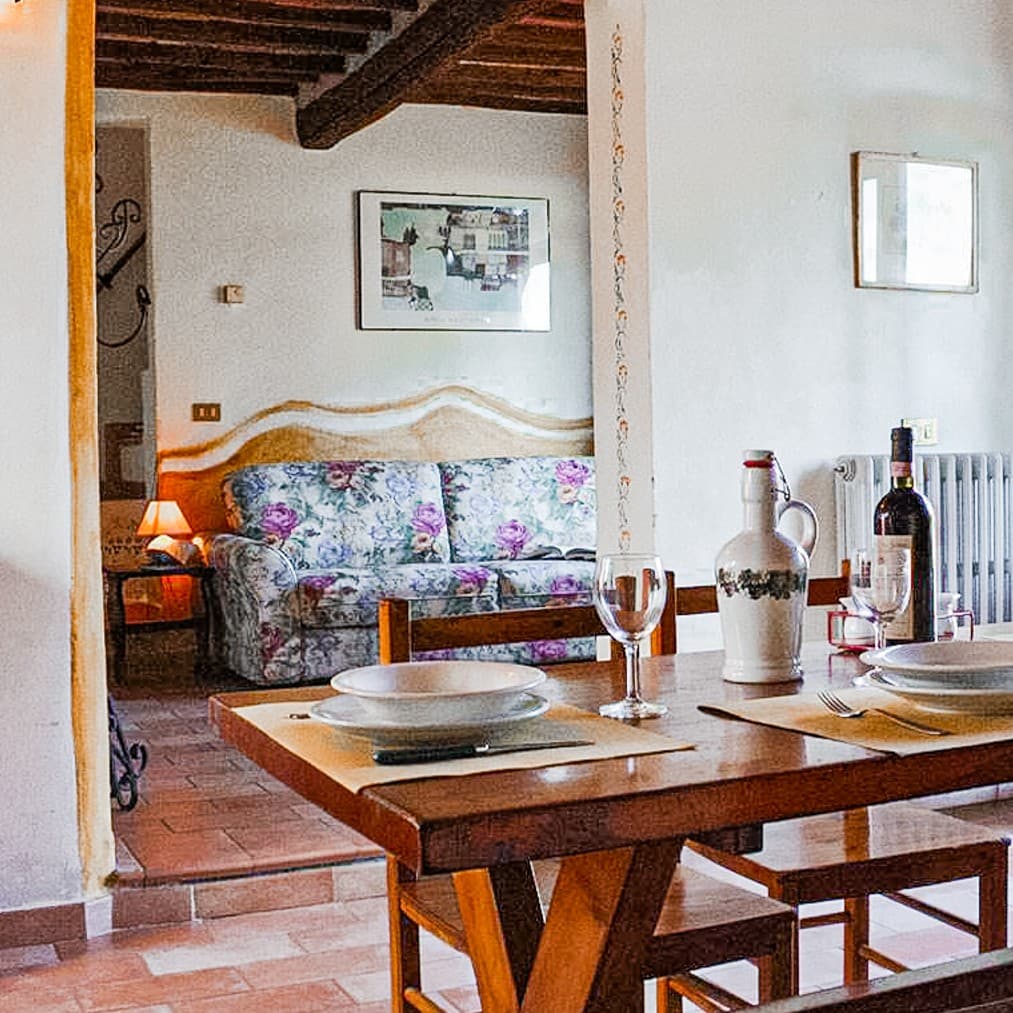 Rustic Farmhouse in Siena, Tuscany with Pool