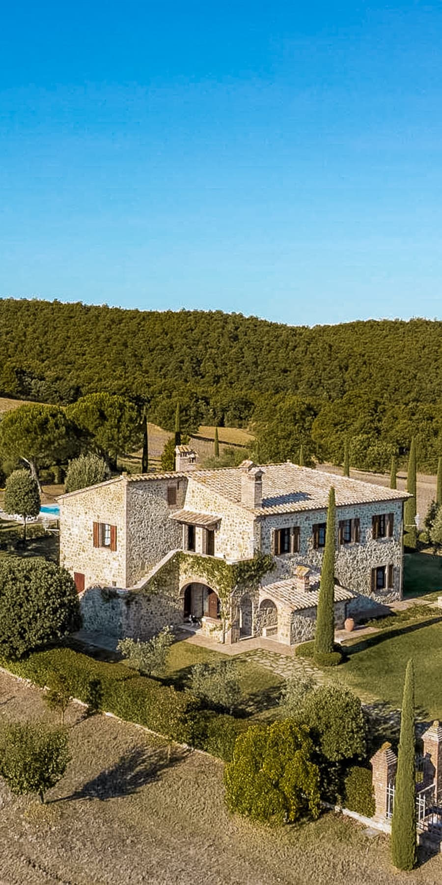Casale toscano con piscine a Torrita di Siena