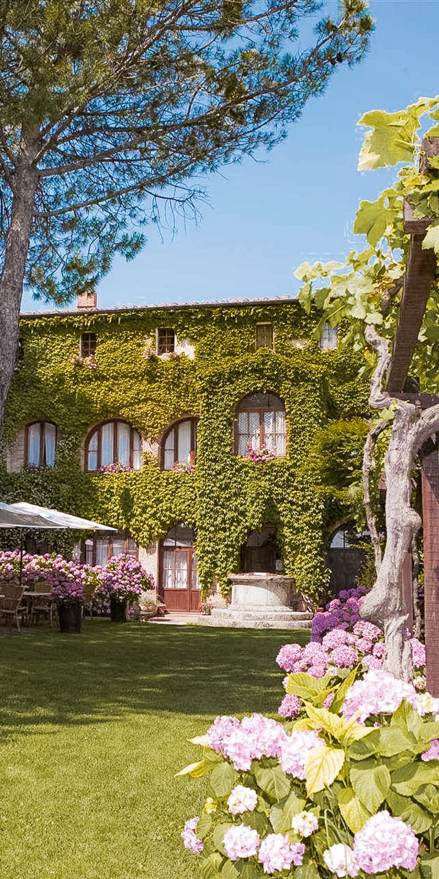 Restored Palace in Sarteano, Tuscany for Sale