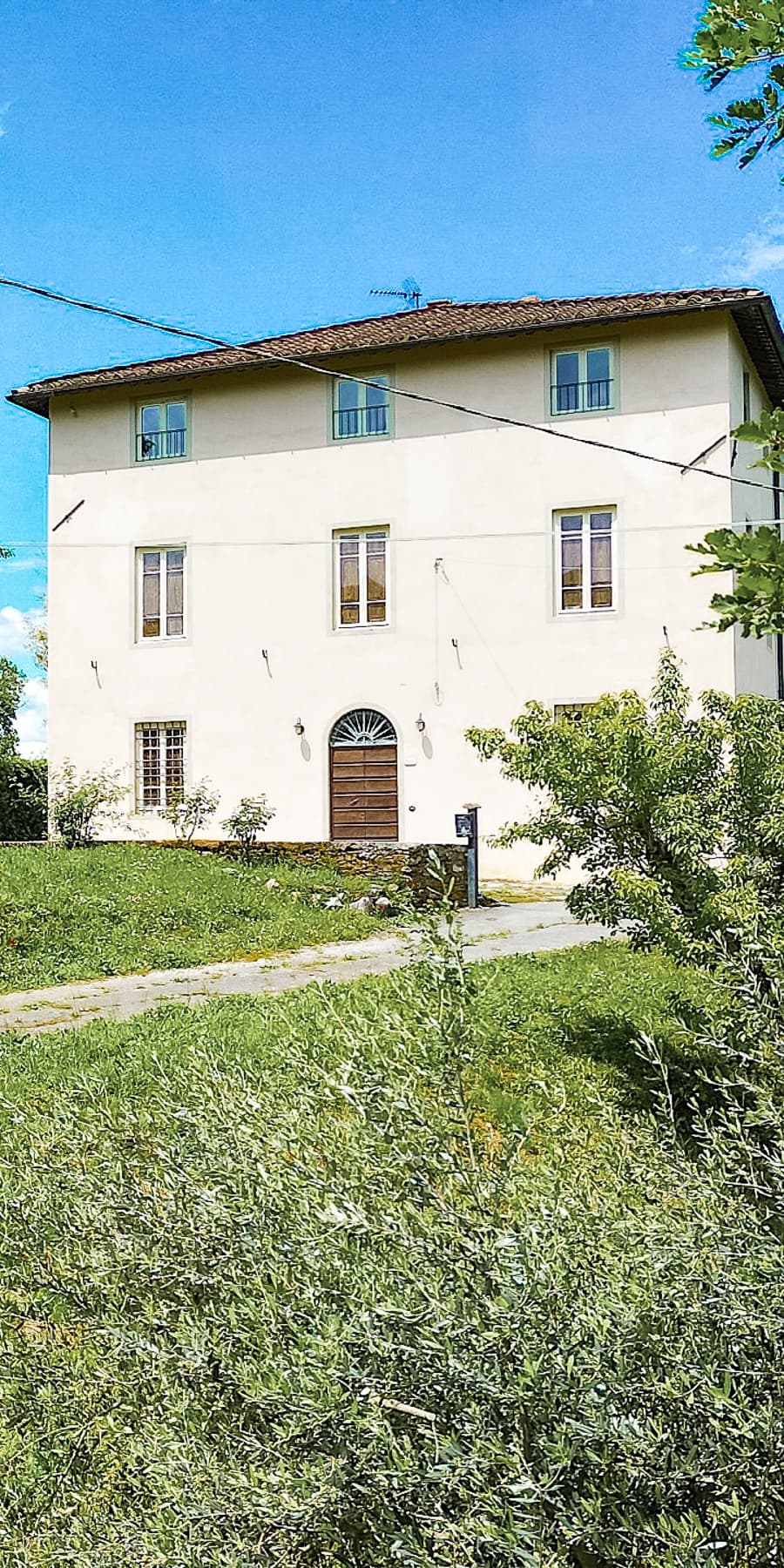 Elegant 1900s Villa Near Lucca in Tuscany