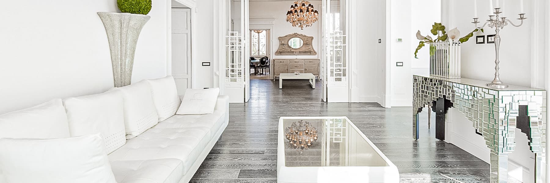 Historic Villa with Lake Maggiore Views, Piemonte