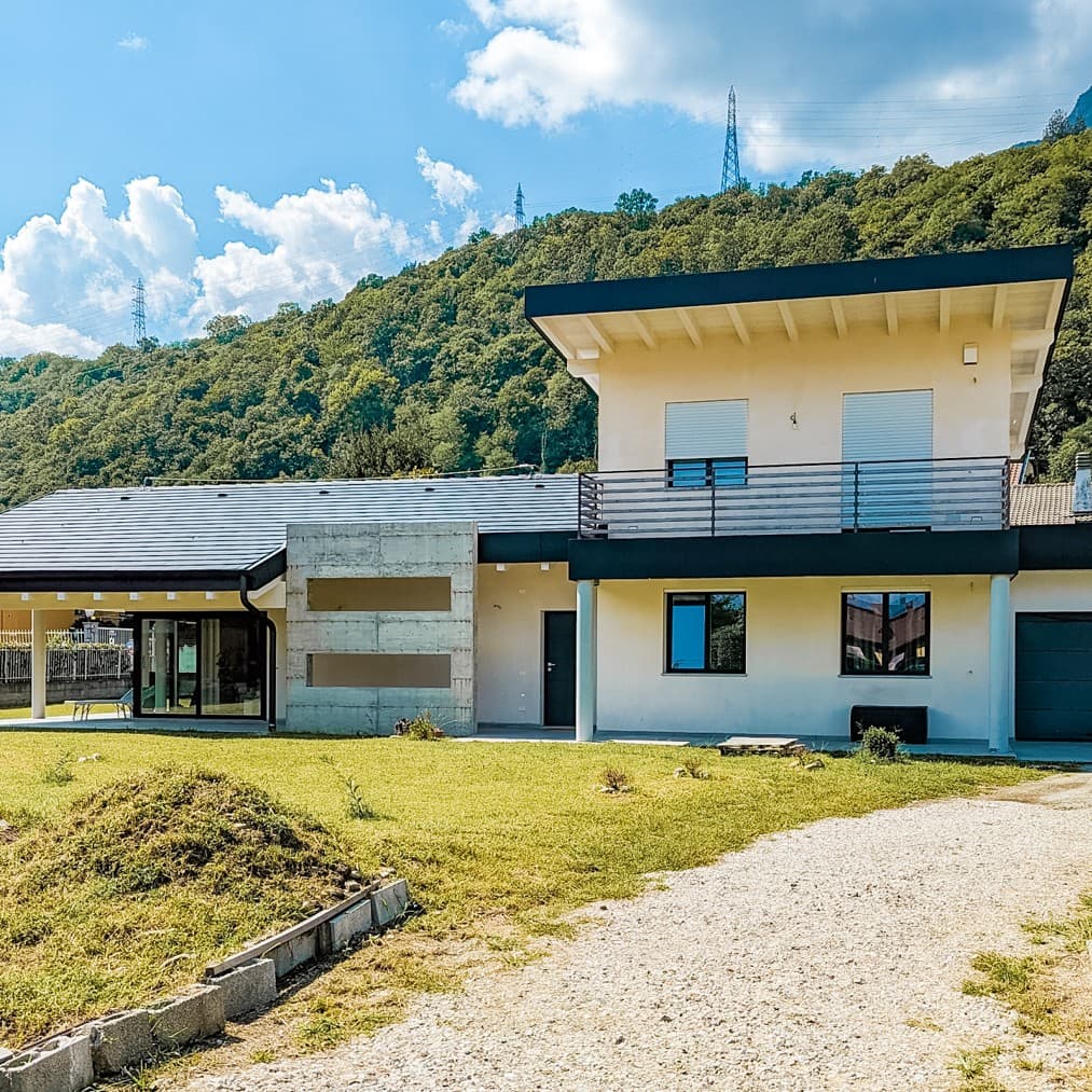 Modern Villa in Gravellona Toce, Piemonte Near Lake Maggiore