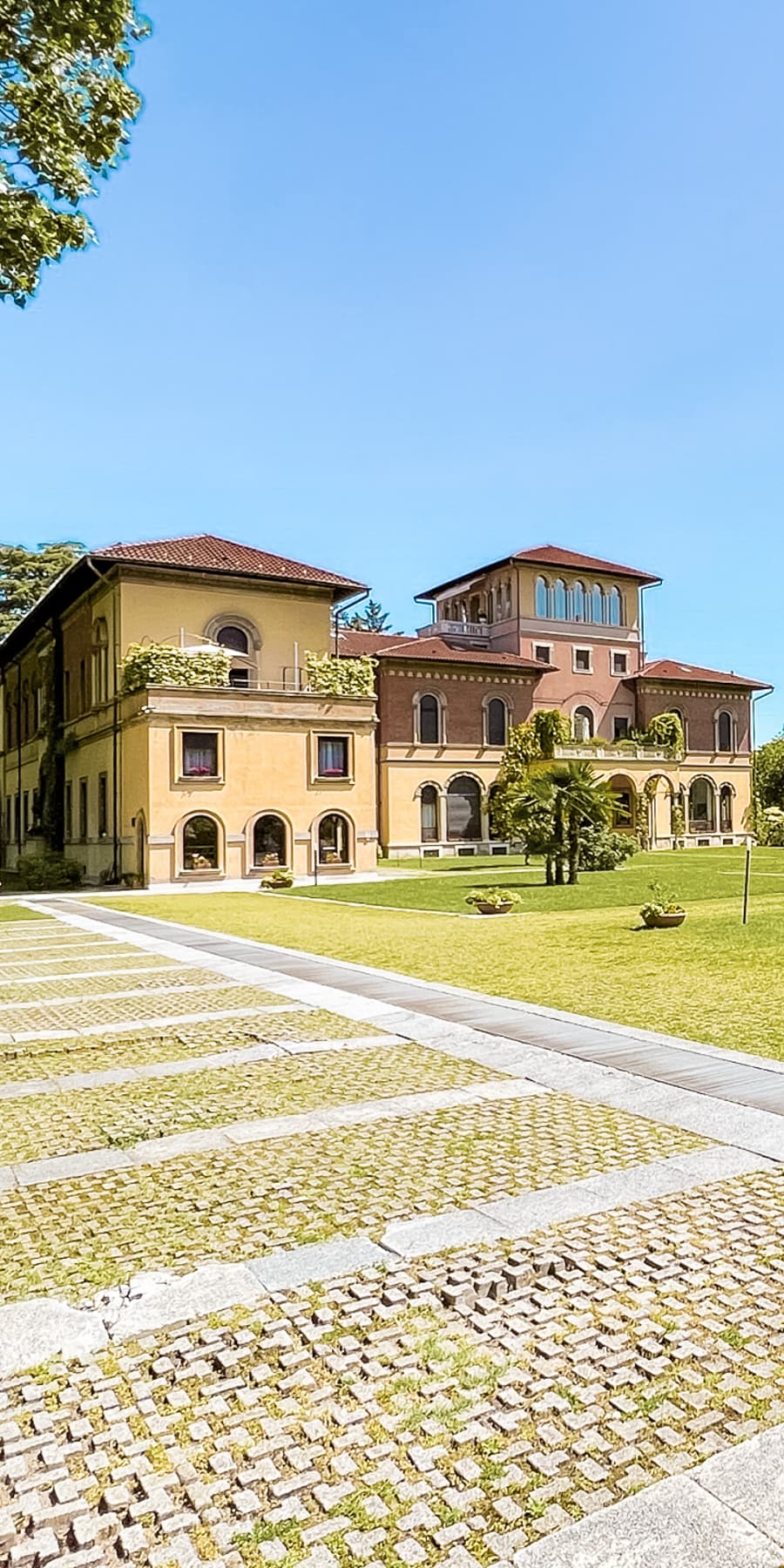 Elegant Loft in Gallarate, Lombardia Near Lake Maggiore