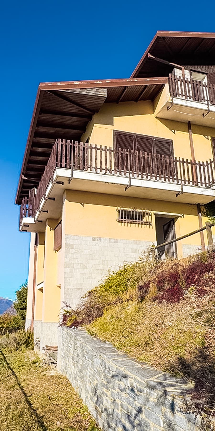 Villa with Lake Views in Premeno, Piedmont
