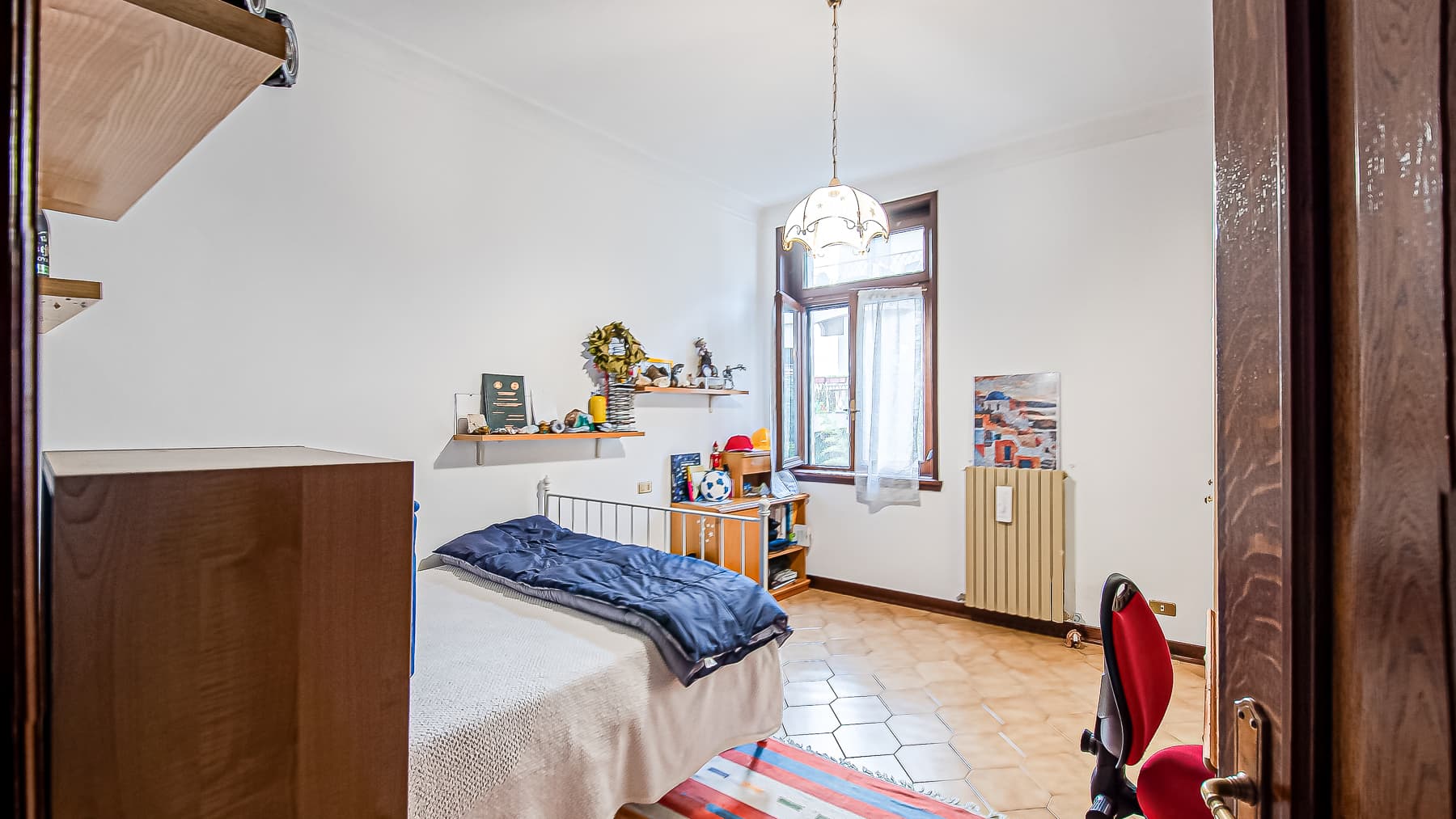 Big Image 14