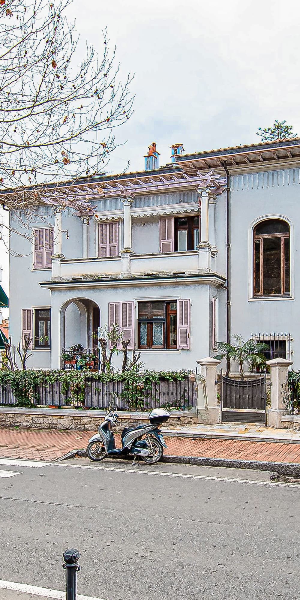 Charming Apartment in Villa, Bordighera, Liguria