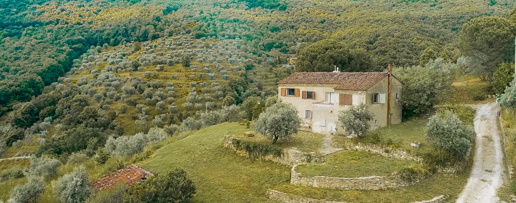 Casale con vista panoramica su Cortona, Toscana