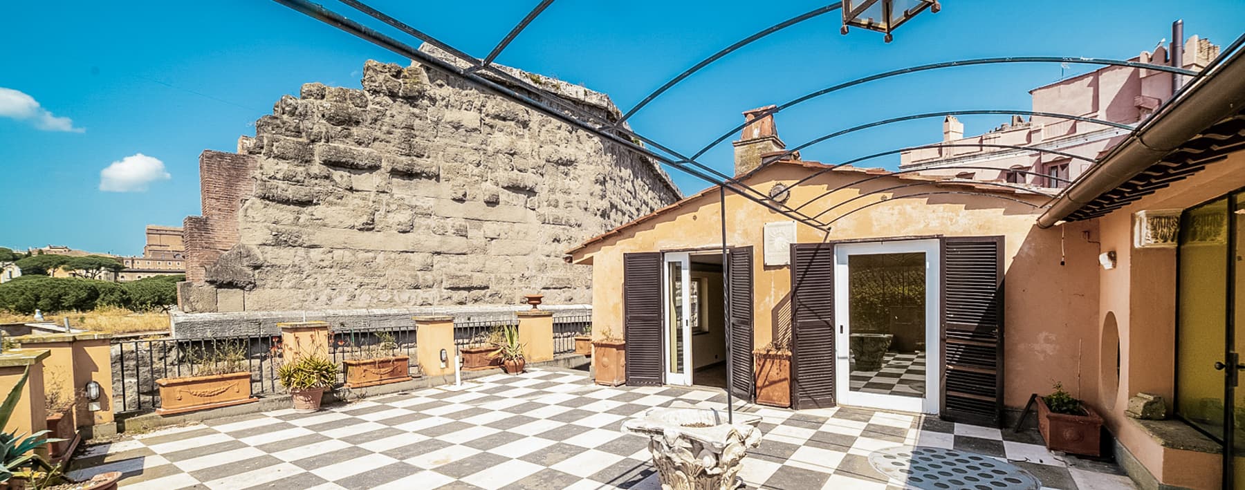 Elegant Loft in Rome's Historic Center, Lazio