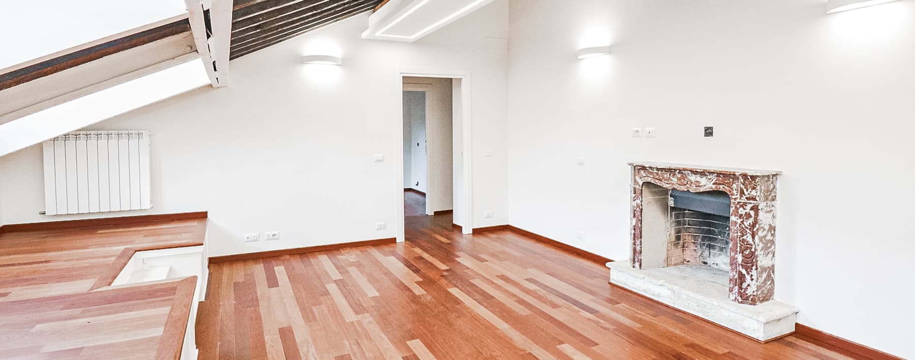 Elegant Apartment in Rome's Heart, Lazio