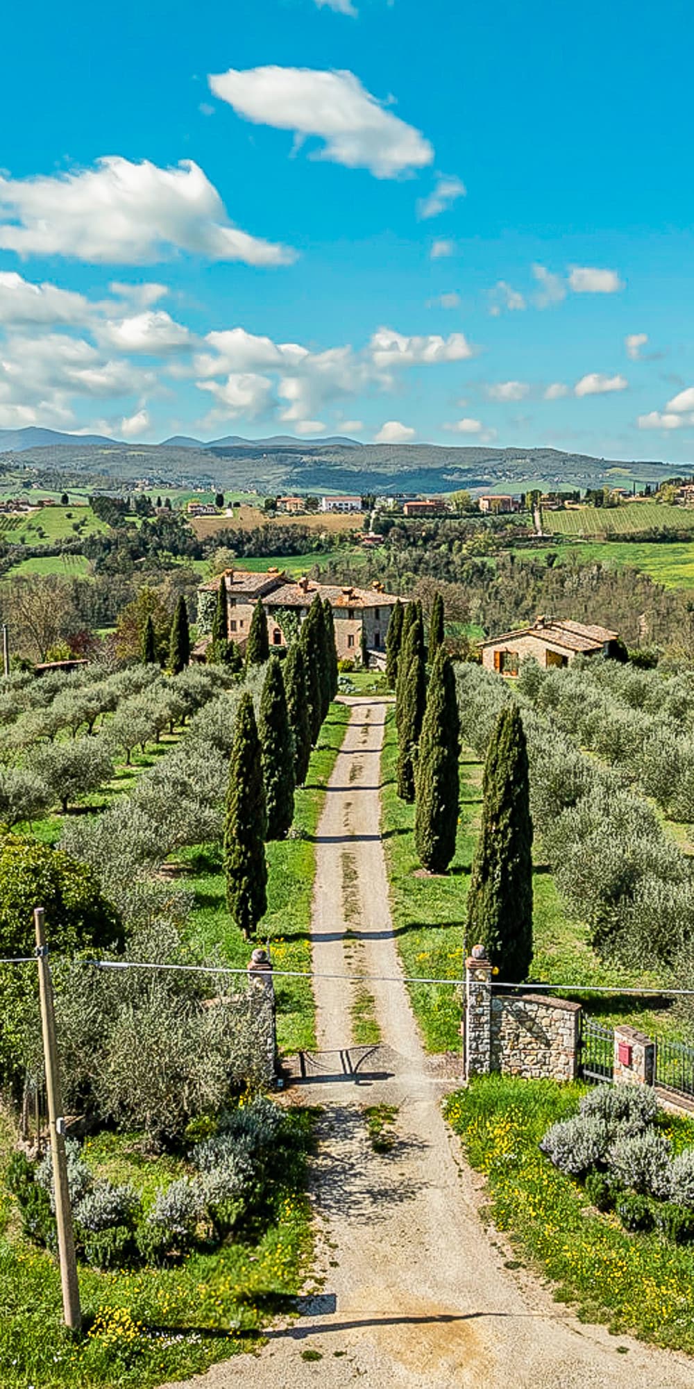 Casale storico con piscina e vista panoramica a Todi
