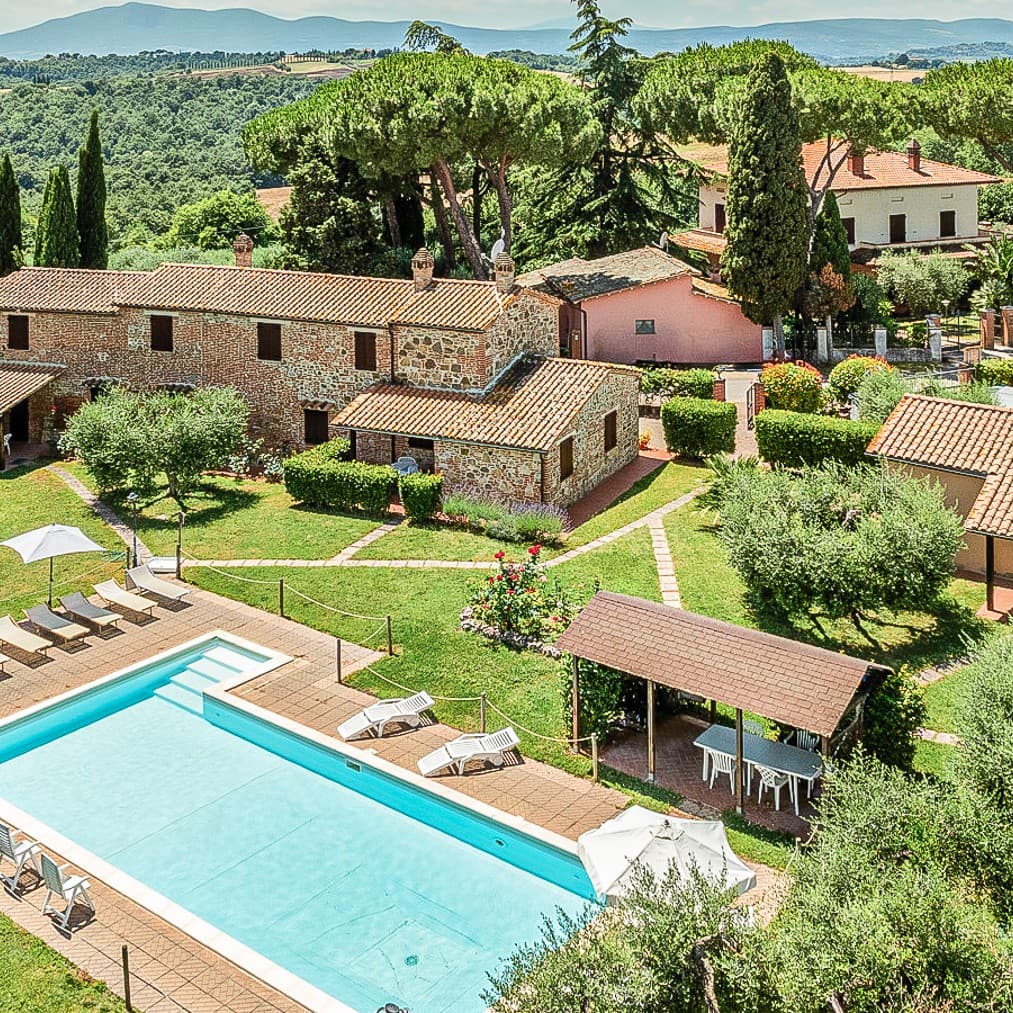 Exclusive Rustic House by Lake Trasimeno, Umbria