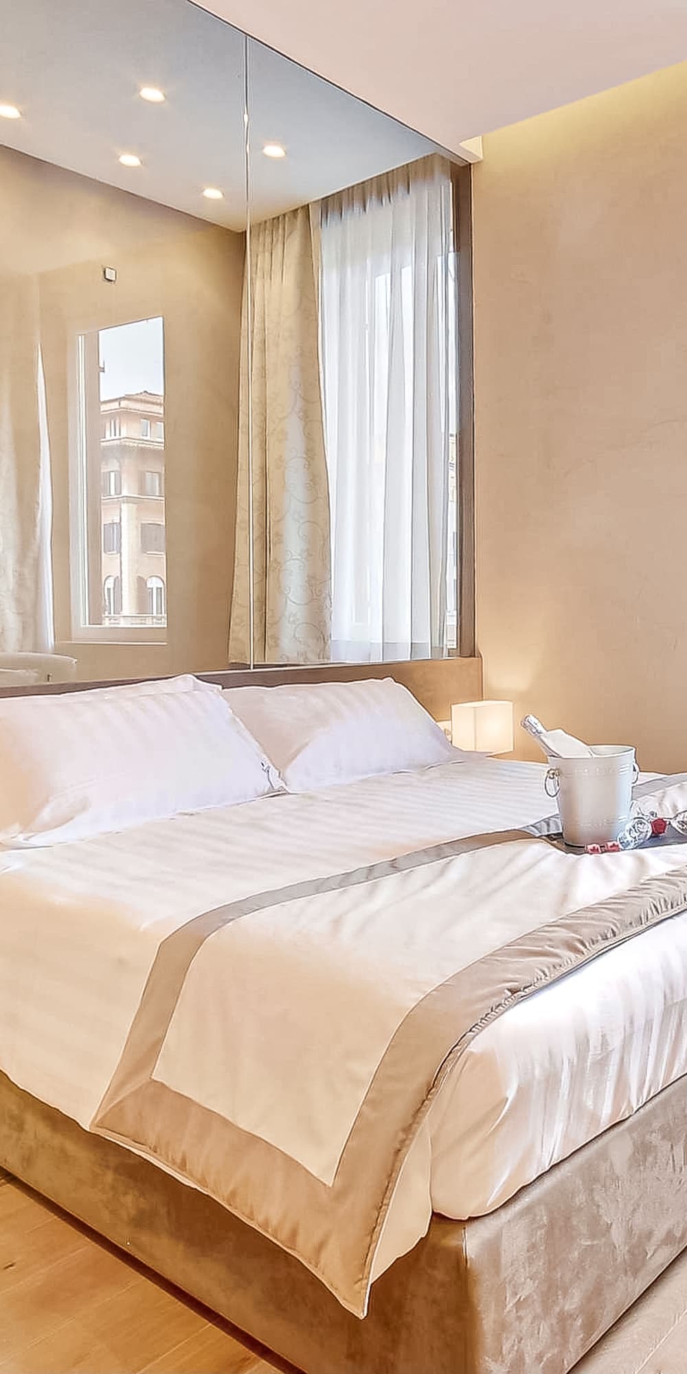 Elegant Apartment Overlooking Ruins, Rome, Lazio
