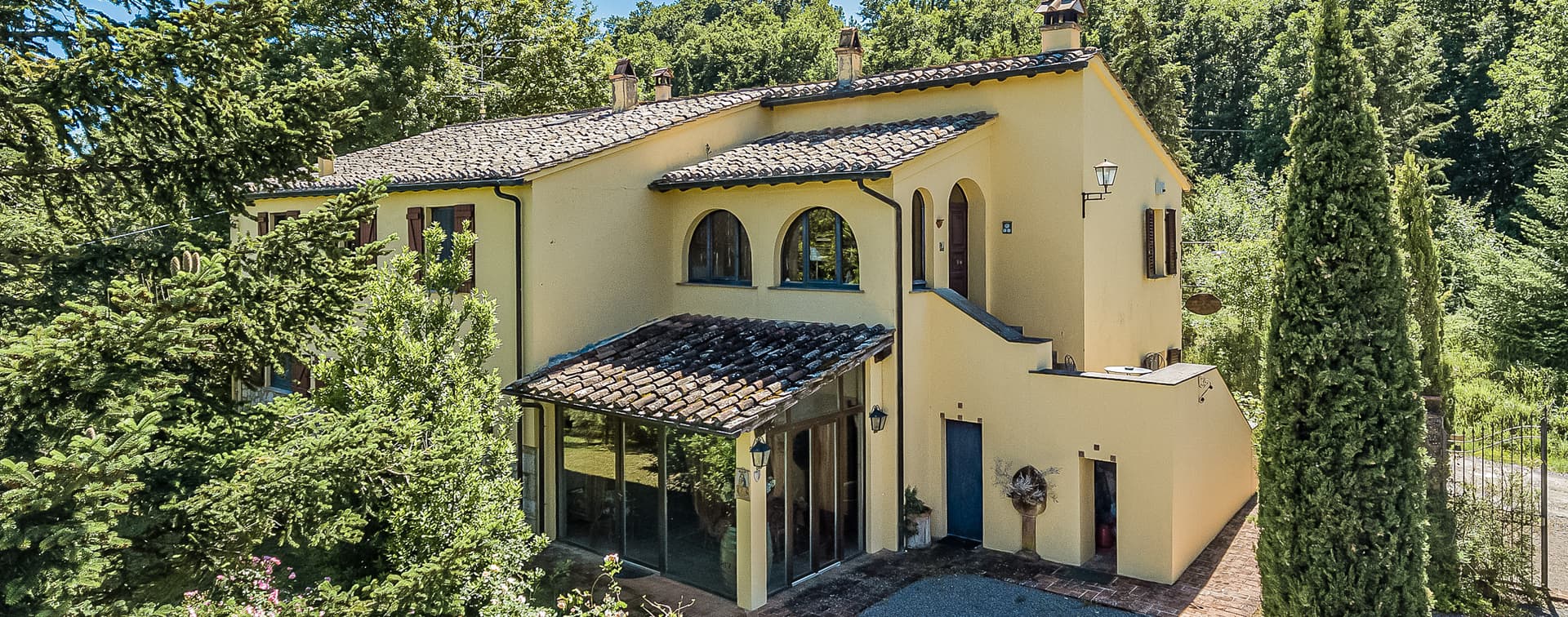 Casale con Piscina e Uliveto nella Val d'Orcia, Toscana