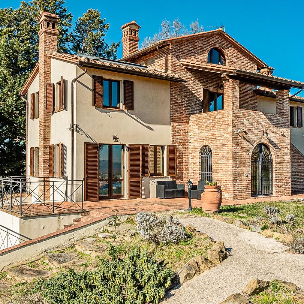 Casale ristrutturato in Umbria, vicino al Lago Trasimeno