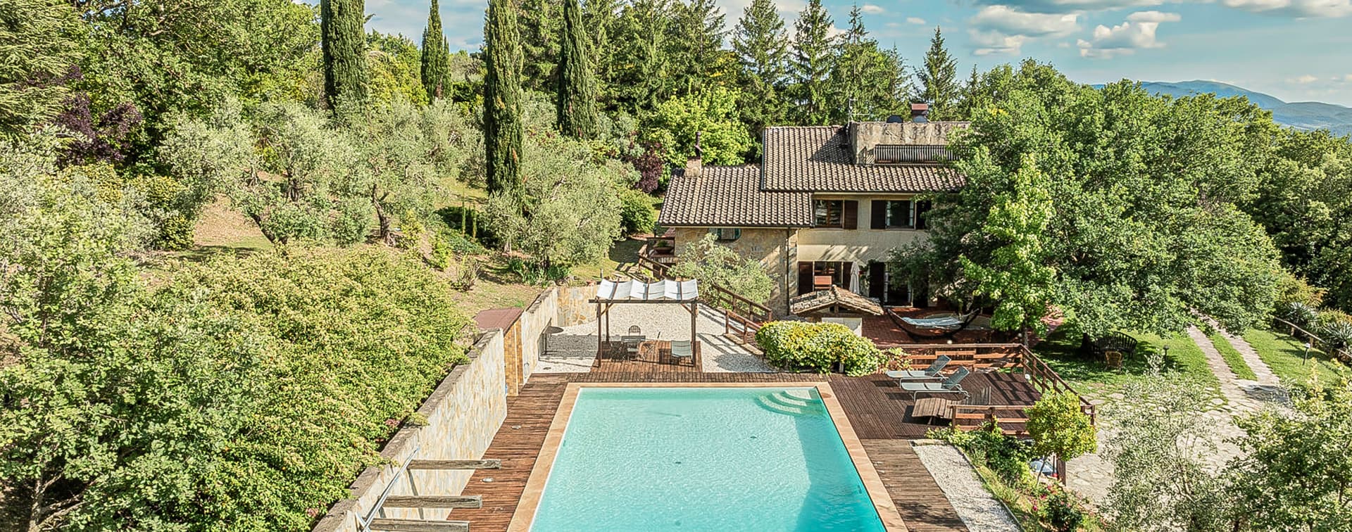 Villa panoramica con piscina a Montone, Umbria