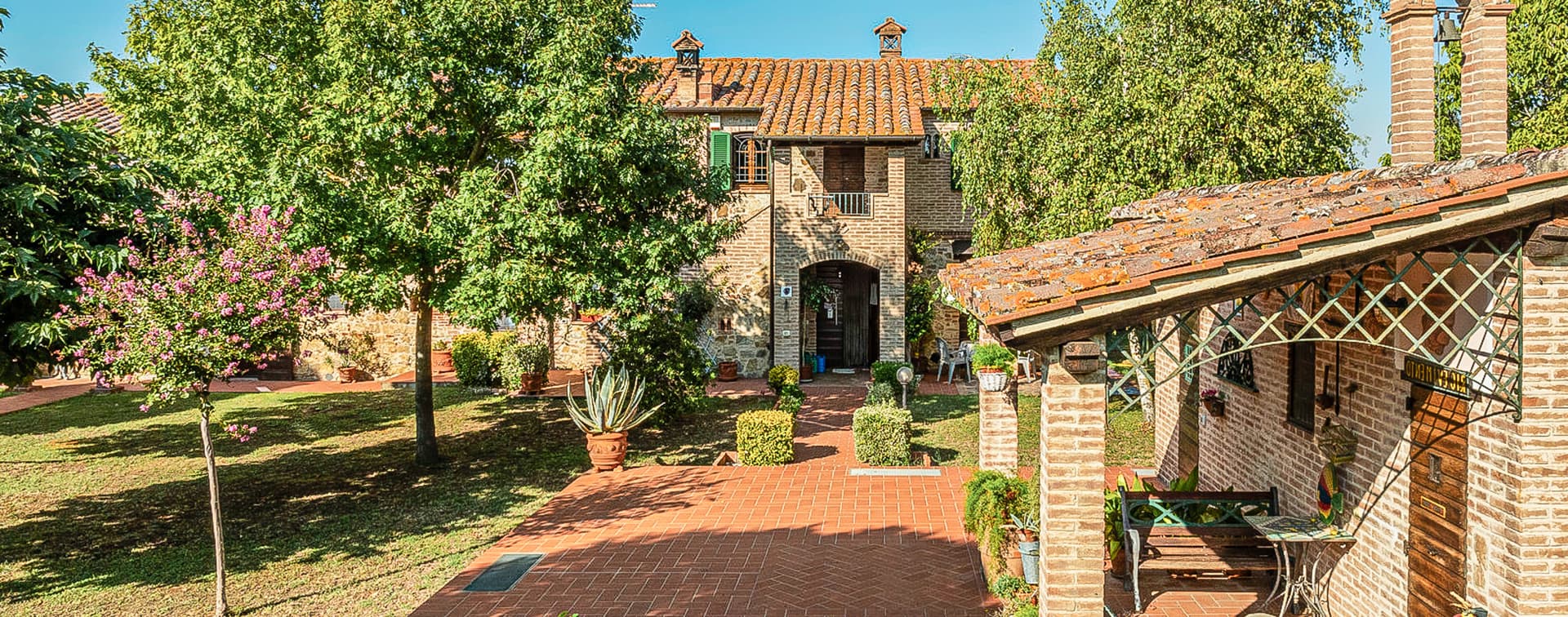Rustic Farmhouse with Pool in Castiglione del Lago, Umbria