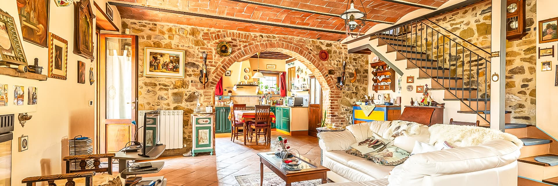 Rustic Farmhouse with Pool in Castiglione del Lago, Umbria