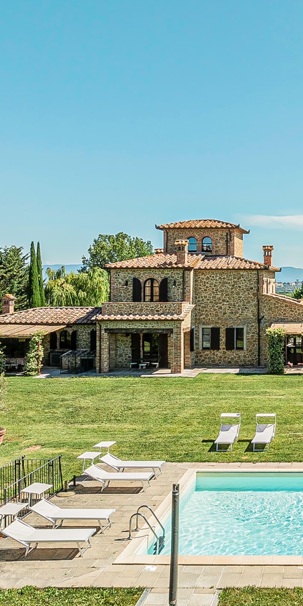 Charming Villa Near Lake Trasimeno, Umbria