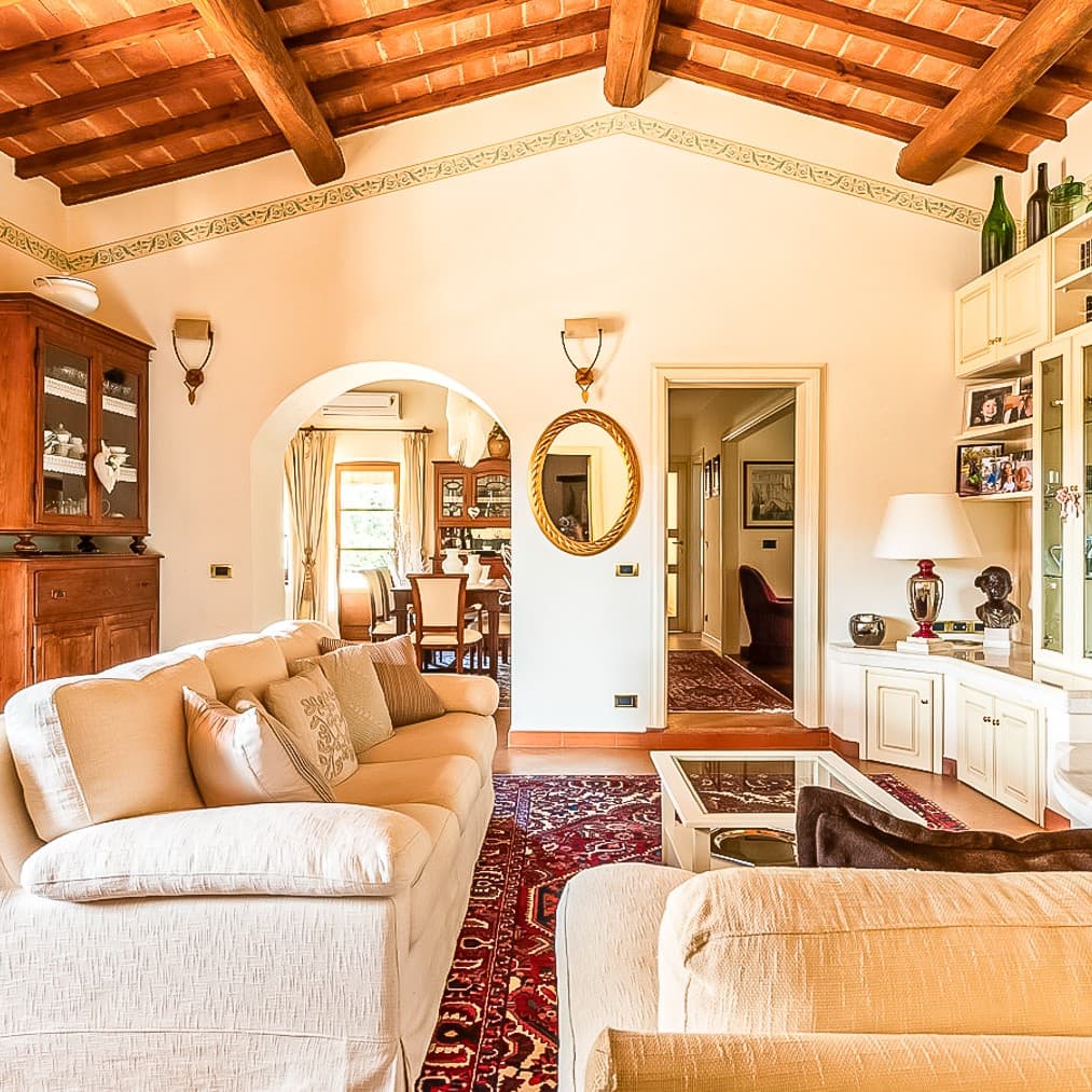 Casale con piscina a Castiglione del Lago, Umbria