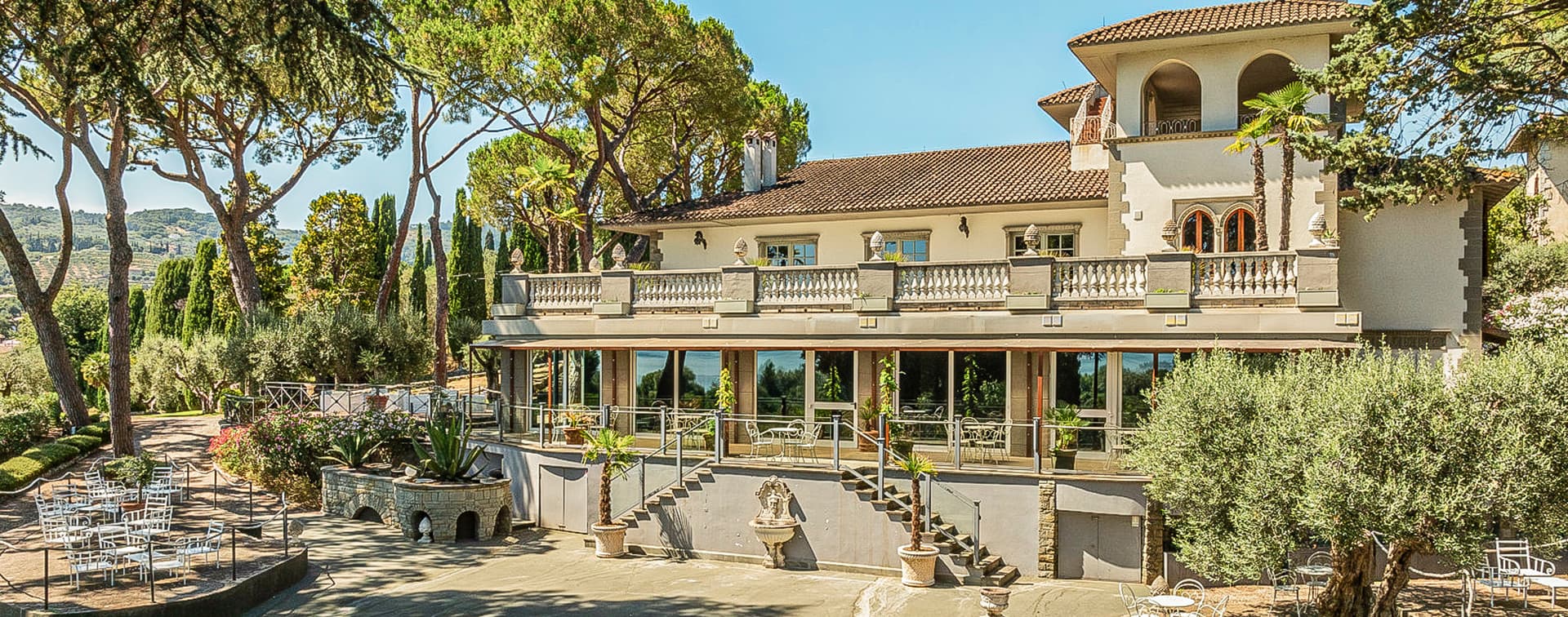 Charming Villa with Lake Views in Umbria