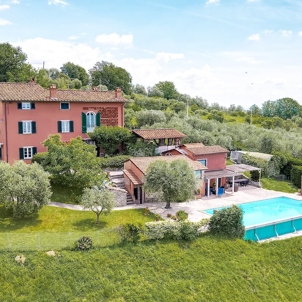 Charming Rustic Country House near Lucca, Tuscany