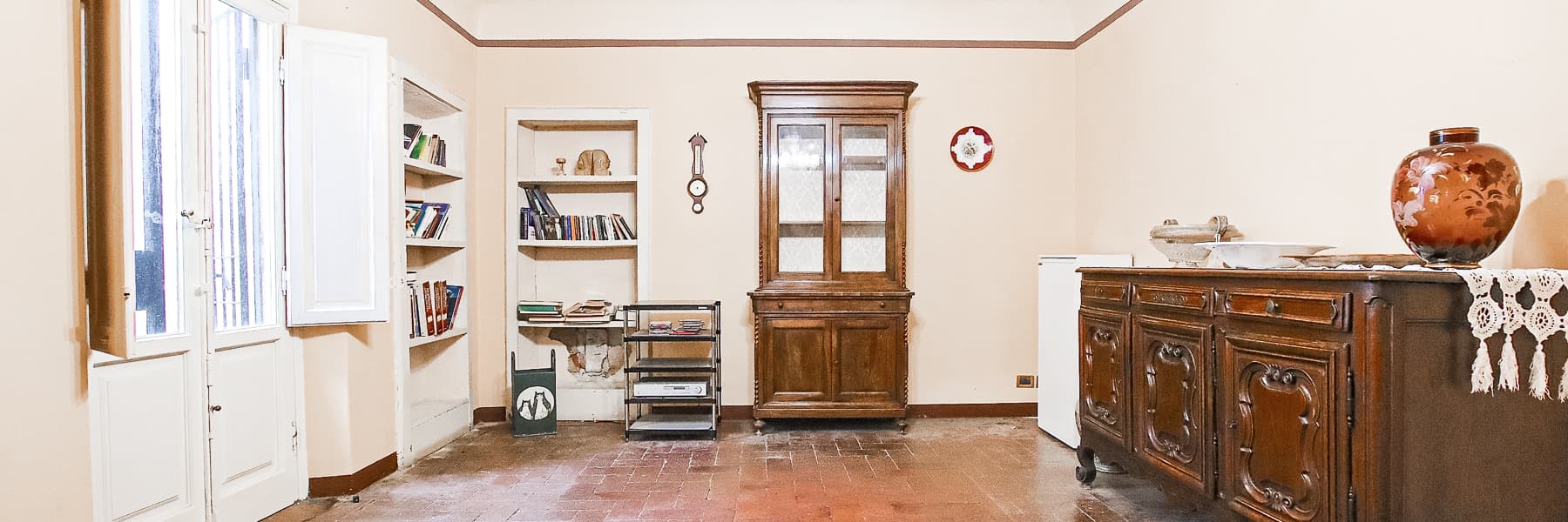 Apartment with Terrace in Lucca, Tuscany