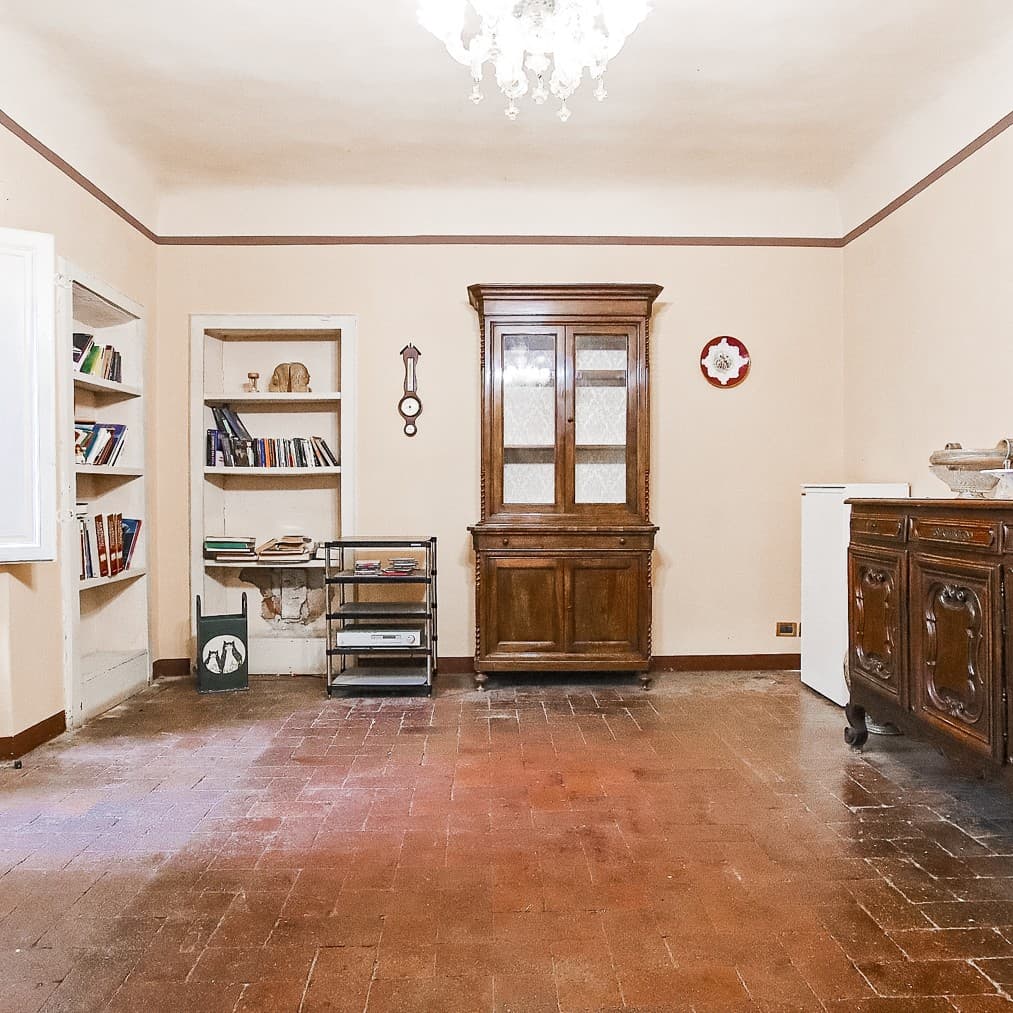 Apartment with Terrace in Lucca, Tuscany