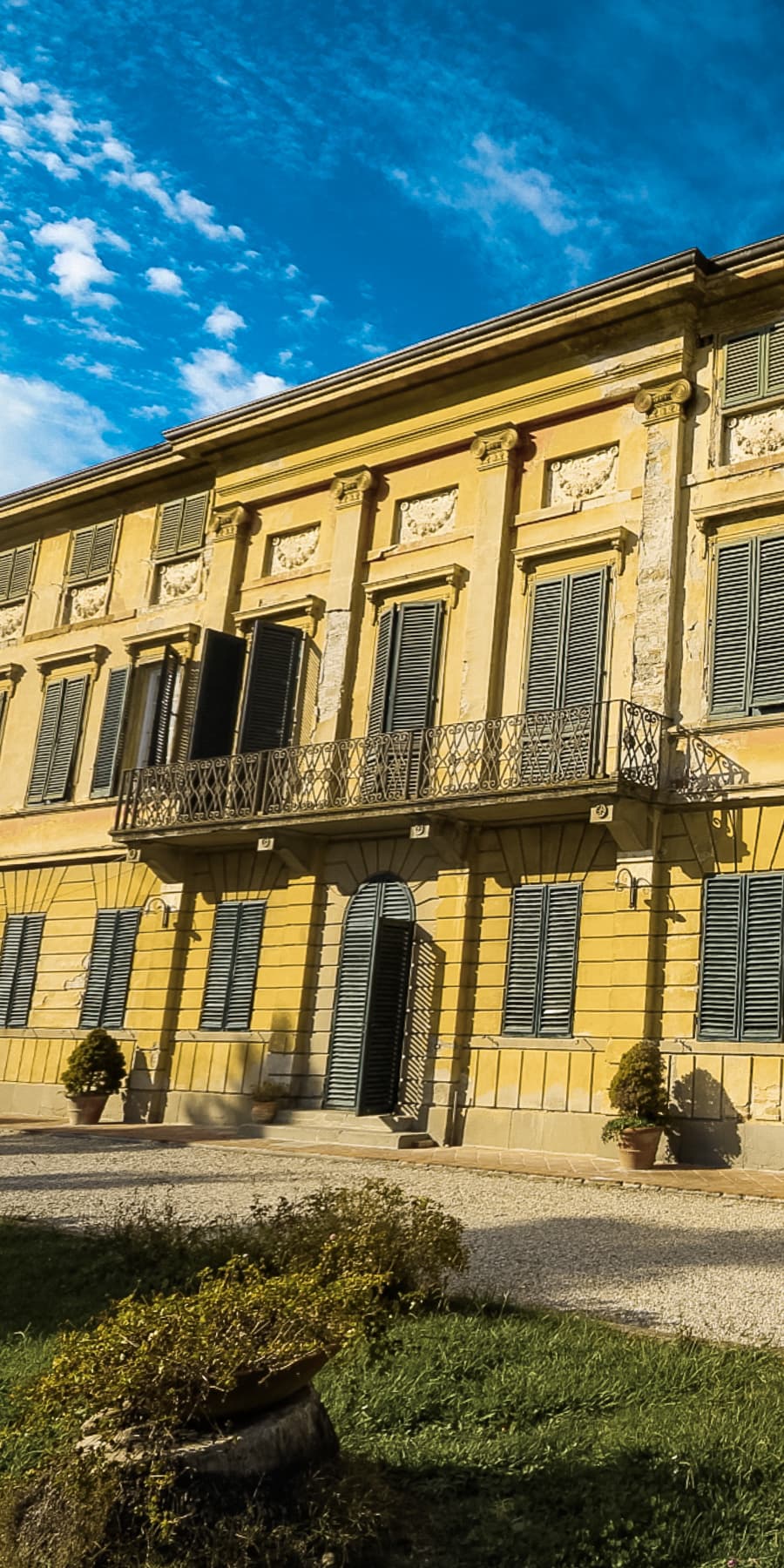 Historic Neoclassical Villa in Capannori, Tuscany