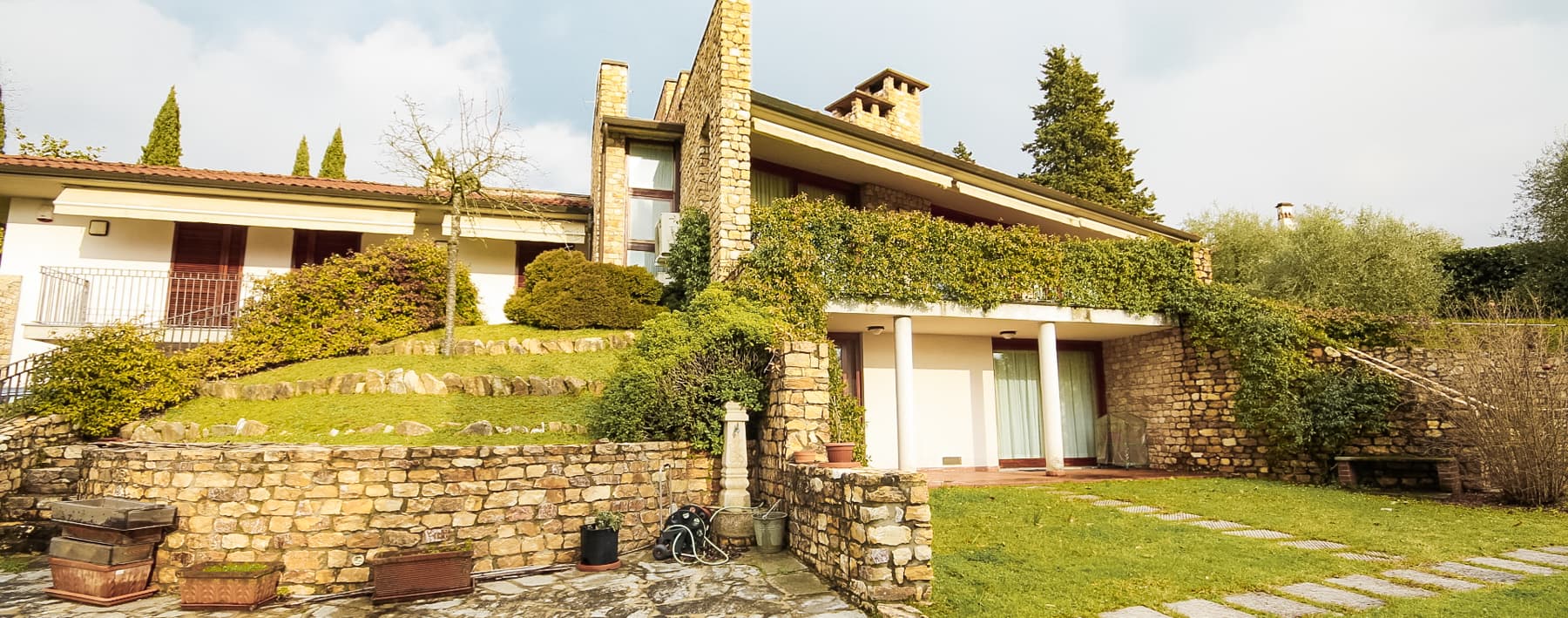 Modern Villa for Sale in Cosenza, Calabria