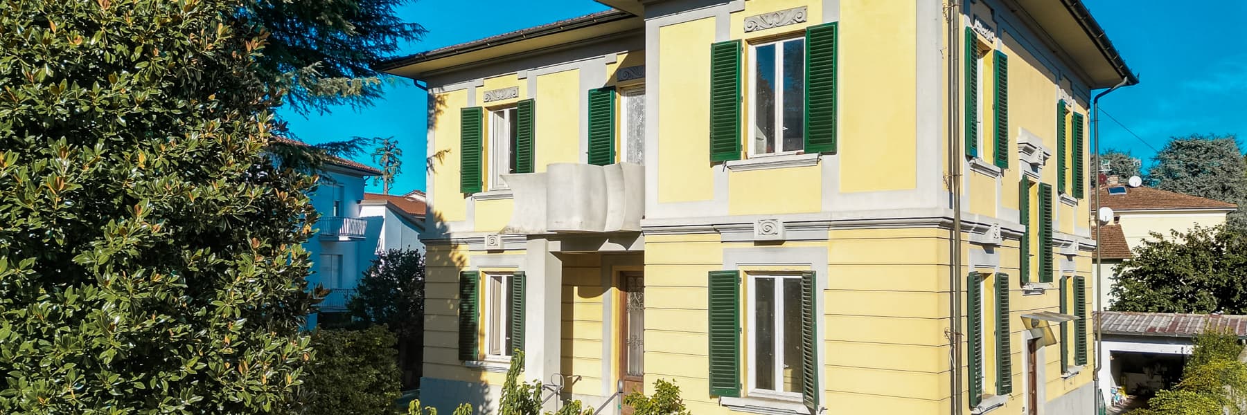 Villa storica con parco a Lucca, vicino Forte dei Marmi