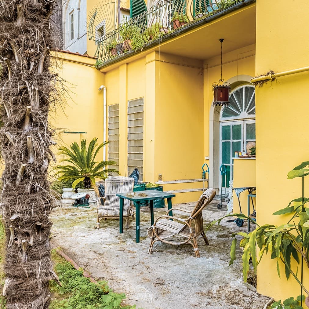 Luxury Apartment with Garden in Lucca, Tuscany